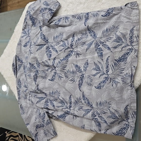 Quicksilver Women's Shirt - Picture 9 of 11